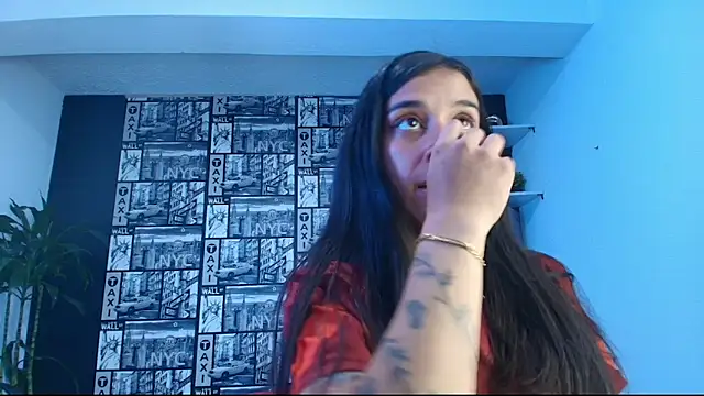 Snapshot of DanielaMonroe chatting on March 8, 5:17 pm DanielaMonroe online show from March 8, 5:17 pm