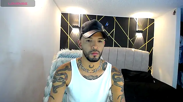 LickMyInk online show from October 18, 3:20 am