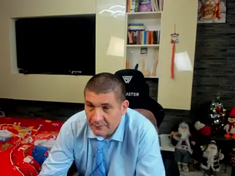 SpartacusDaddy48 online show from January 18, 10:41 am