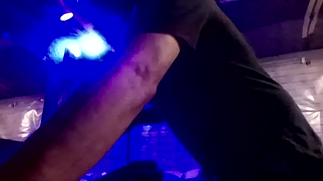 Billyschxh online show from March 27, 11:48 pm