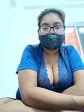 Elie couple143 online show from October 20, 9:43 am