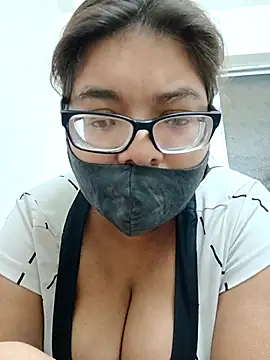 Elie couple143 online show from November 20, 6:29 pm