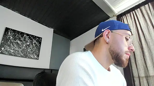 Maximo Wolff online show from September 17, 8:10 pm