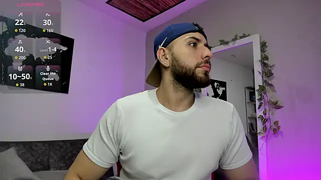 Maximo Wolff online show from December 15, 8:13 pm