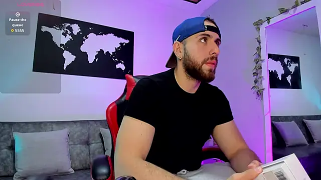 Maximo Wolff online show from December 20, 8:49 pm