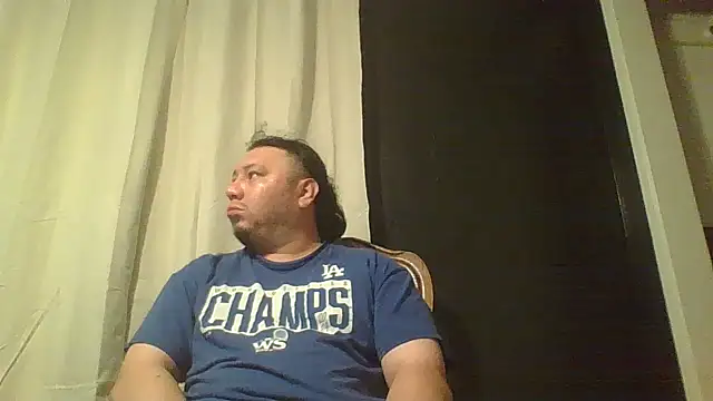 Snapshot of raredick chatting on April 5, 3:15 am raredick online show from April 5, 3:15 am