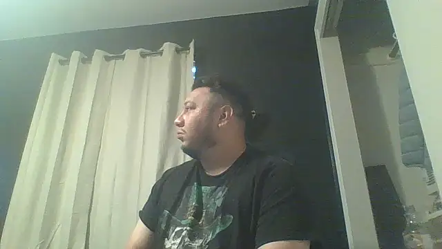 Snapshot of raredick chatting on June 14, 10:23 pm raredick online show from June 14, 10:23 pm