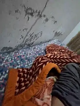 Snapshot of desir3dlund chatting on November 15, 5:20 pm desir3dlund online show from November 15, 5:20 pm