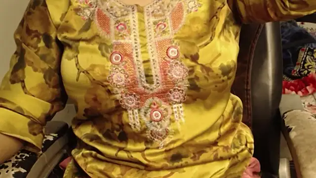 campornlive71 online show from February 11, 3:28 pm