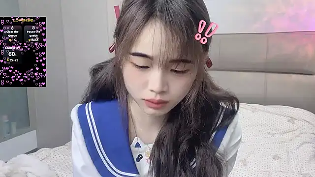 kexin a online show from February 4, 1:39 pm