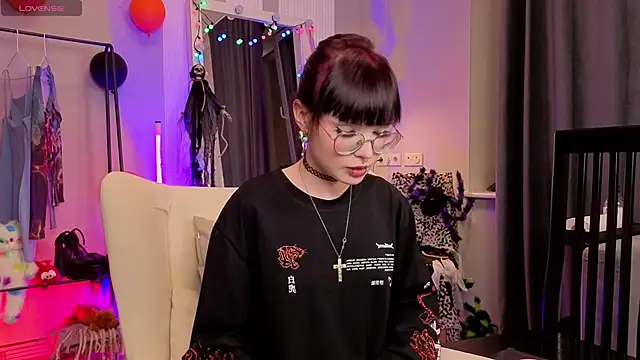 Misa Perfect online show from November 10, 1:21 pm