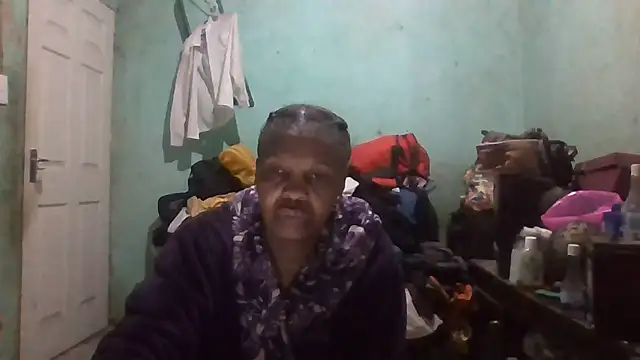 Snapshot of Nicky52 chatting on September 23, 3:20 am Nicky52 online show from September 23, 3:20 am