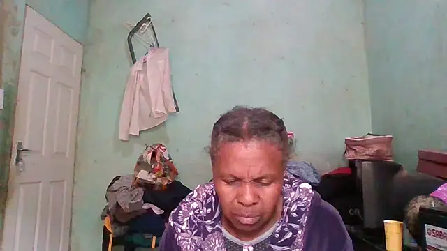 Snapshot of Nicky52 chatting on September 29, 5:01 am Nicky52 online show from September 29, 5:01 am