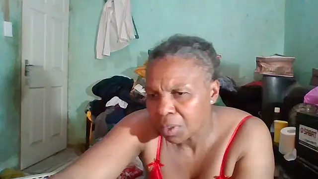 Snapshot of Nicky52 chatting on September 30, 5:12 am Nicky52 online show from September 30, 5:12 am