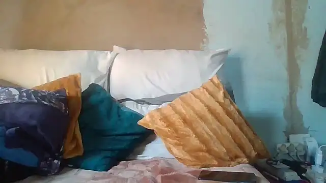 Snapshot of Nicky52 chatting on October 14, 7:20 am Nicky52 online show from October 14, 7:20 am