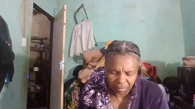 Snapshot of Nicky52 chatting on October 15, 3:39 am Nicky52 online show from October 15, 3:39 am