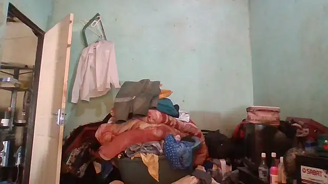 Snapshot of Nicky52 chatting on October 21, 4:57 am Nicky52 online show from October 21, 4:57 am