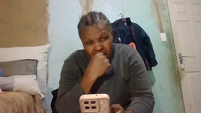 Snapshot of Nicky52 chatting on May 8, 3:50 pm Nicky52 online show from May 8, 3:50 pm