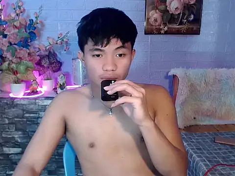 mostwantedtwink online show from June 4, 8:59 pm
