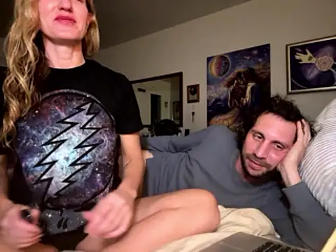 MackdaddyandgG online show from January 12, 12:05 am