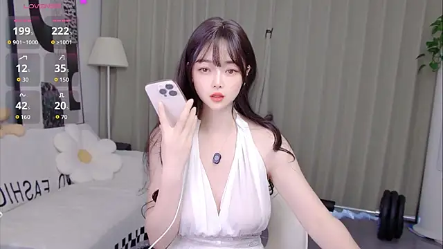 uikyy1 online show from April 26, 8:12 am