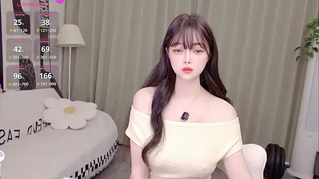 uikyy1 online show from May 20, 2:12 pm