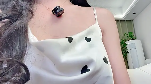 uikyy1 online show from June 12, 1:10 pm
