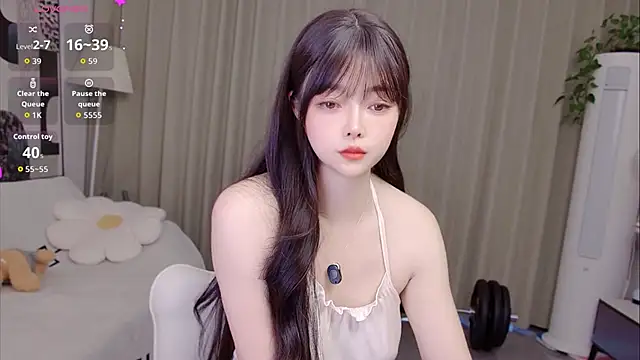 uikyy1 online show from June 14, 6:48 am