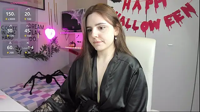 Snapshot of LiaWoow chatting on October 29, 2:52 pm LiaWoow online show from October 29, 2:52 pm