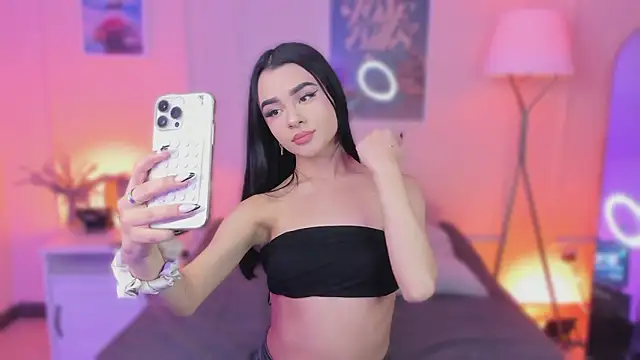 Snapshot of emma_soul1 chatting on March 20, 1:05 pm emma soul1 online show from March 20, 1:05 pm