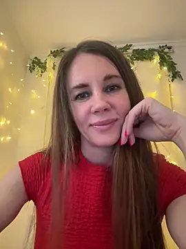 Snapshot of LucieMack chatting on March 23, 5:39 pm LucieMack online show from March 23, 5:39 pm