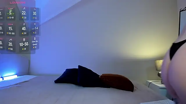 Snapshot of Naomi_Urban chatting on September 20, 9:27 pm Naomi Urban online show from September 20, 9:27 pm