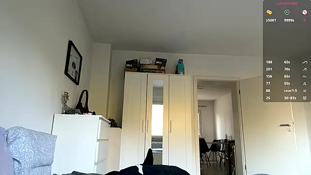 MaydaCornwall online show from September 28, 7:03 am