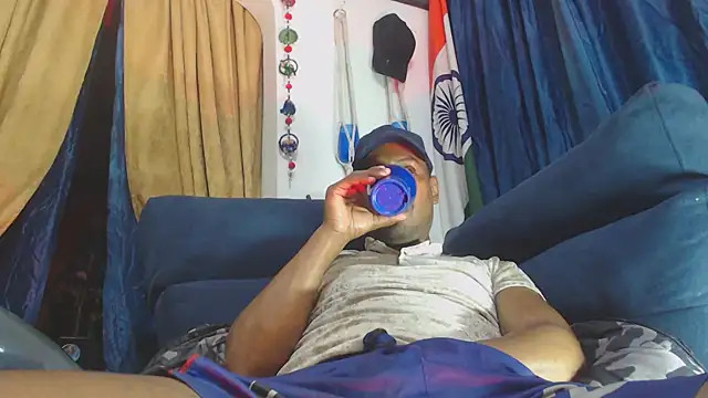 ElCaballeroNegro24 online show from March 1, 2:02 am