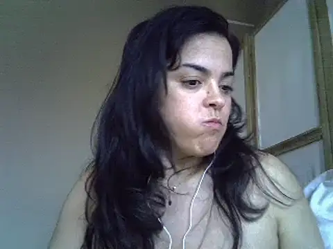 ITALIANASISIXX online show from January 9, 1:24 pm