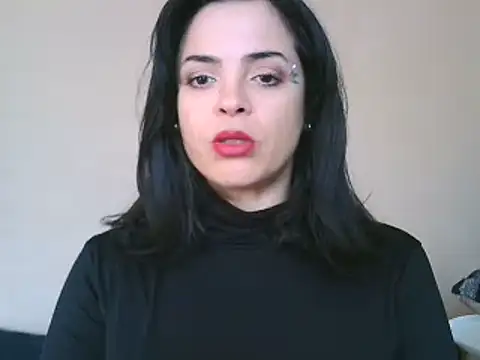 ITALIANASISIXX online show from November 18, 10:31 am