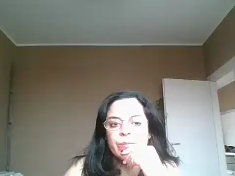 ITALIANASISIXX online show from February 8, 9:02 am