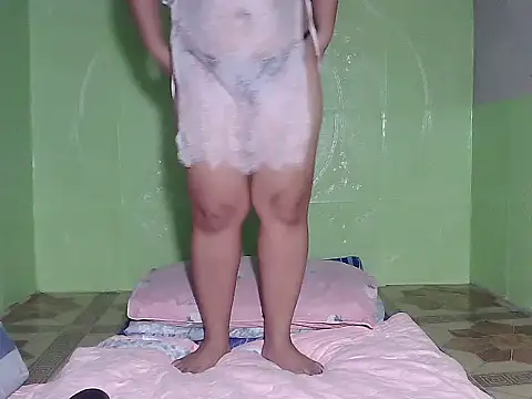 Mahalia 69 online show from October 17, 8:55 pm