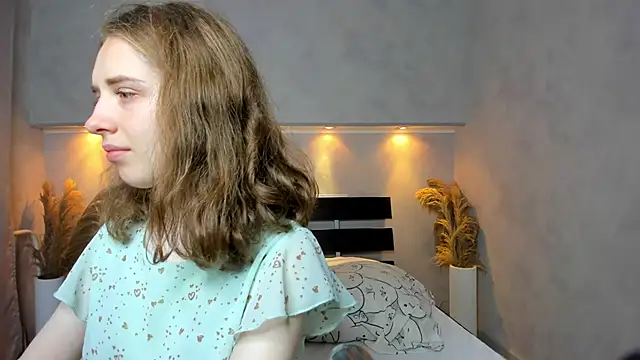 Camilla Kelly online show from September 25, 12:36 am