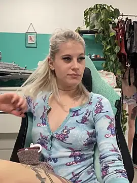 TheRealJessyLey online show from November 2, 7:05 pm