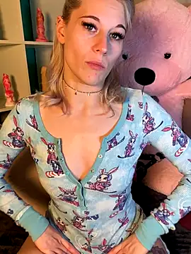 TheRealJessyLey online show from November 7, 8:09 pm