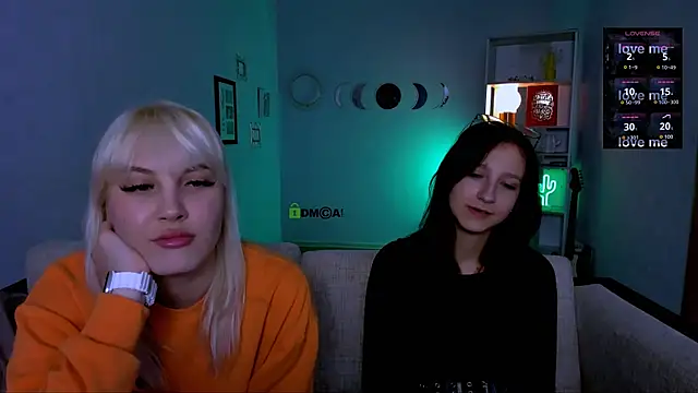 lau ra queen online show from November 21, 2:43 am