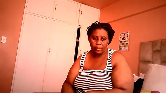 HUGEASSXXXXX online show from July 1, 6:26 am