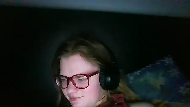 Moonolighta online show from January 12, 2:55 pm