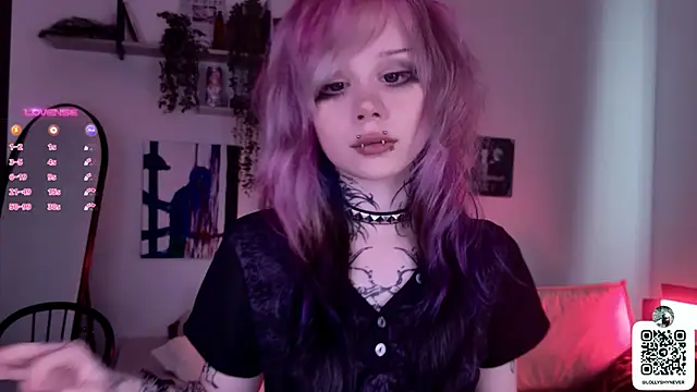 Snapshot of Lollyshy chatting on October 8, 11:19 am Lollyshy online show from October 8, 11:19 am