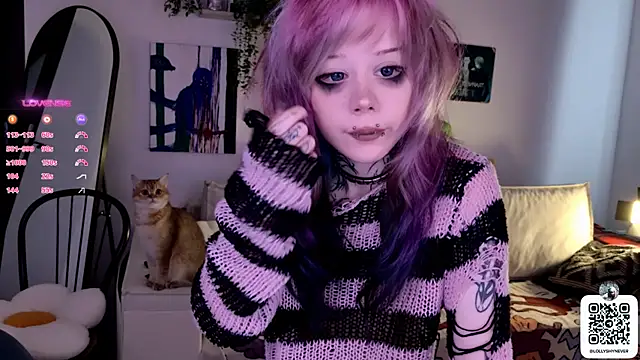 Snapshot of Lollyshy chatting on October 9, 10:57 am Lollyshy online show from October 9, 10:57 am