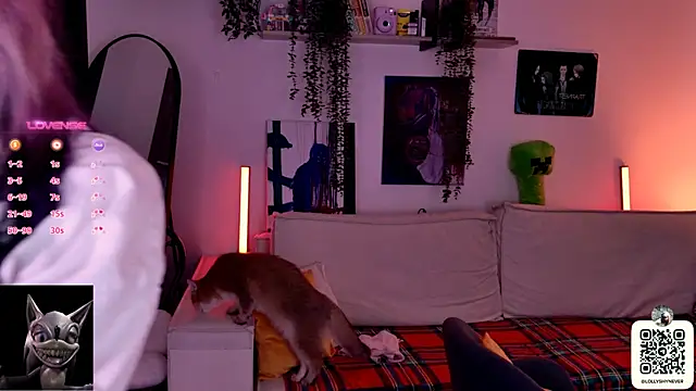 Snapshot of Lollyshy chatting on October 30, 10:49 am Lollyshy online show from October 30, 10:49 am