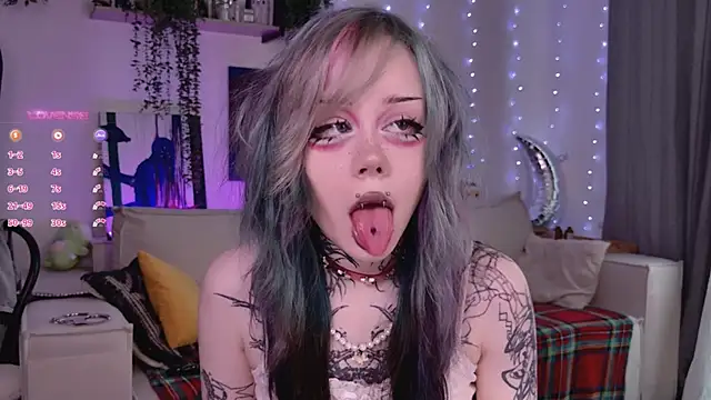 Lollyshy online show from February 4, 9:37 am