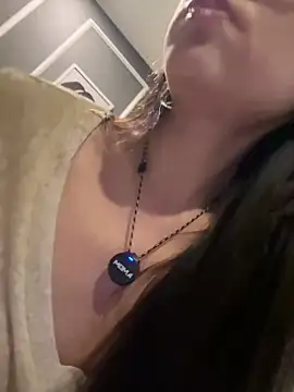 jiajia L online show from May 22, 2:01 pm