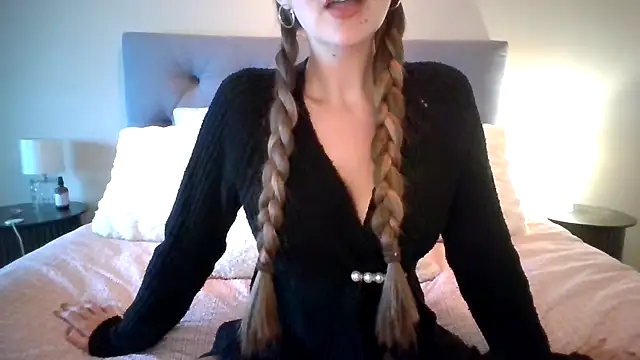 TaylorWest62 online show from October 21, 12:50 pm